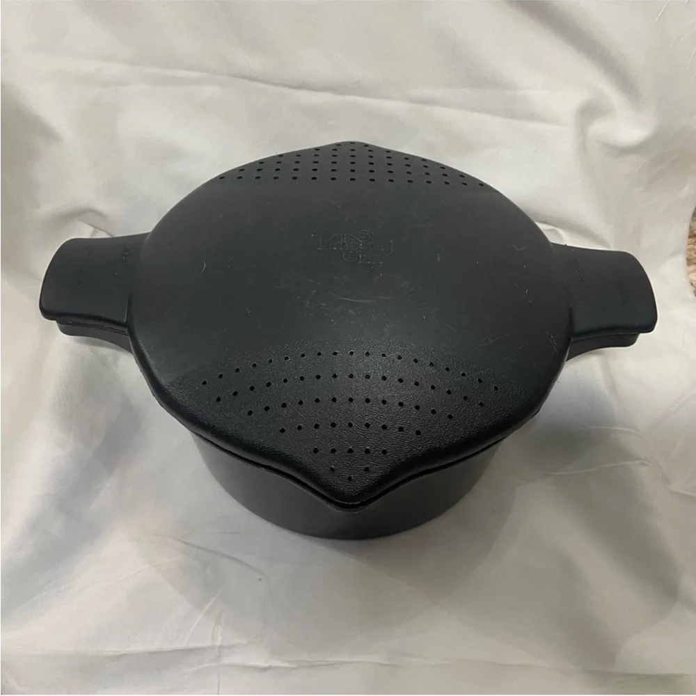 PAMPERED CHEF LARGE 8 Cup 2 Qt MICRO-COOKER MICROWAVE STEAMER STRAINER LID Black